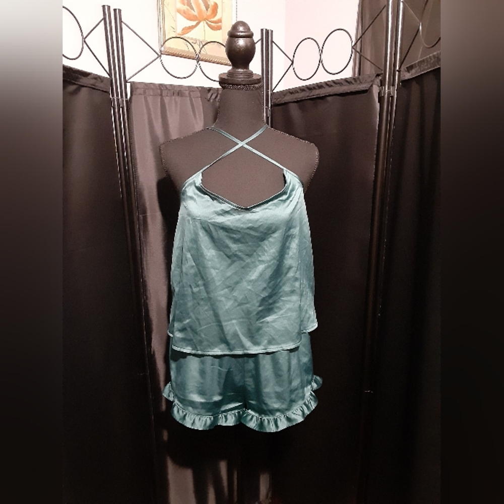Express Green  Sleepwear Cami  Top & Shorts Women's Size Small Intimate Nighttim